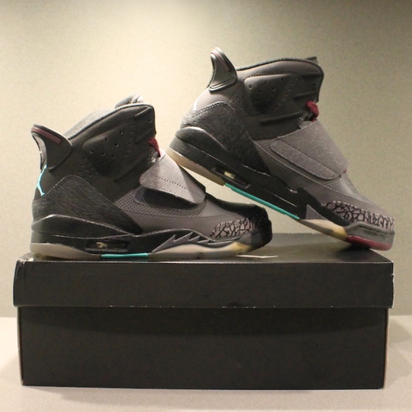 ⚡️HOST PICK⚡️ Jordan Son of Mars - Picture 3 of 8